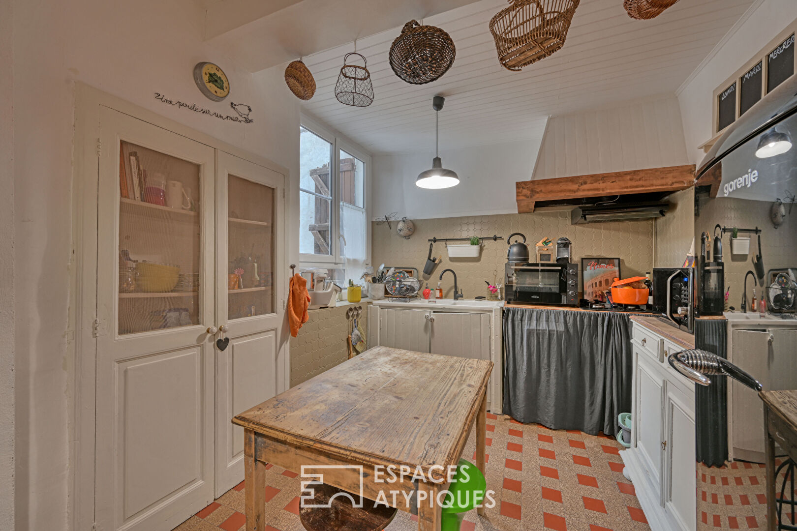 Charming 4-room apartment with balcony