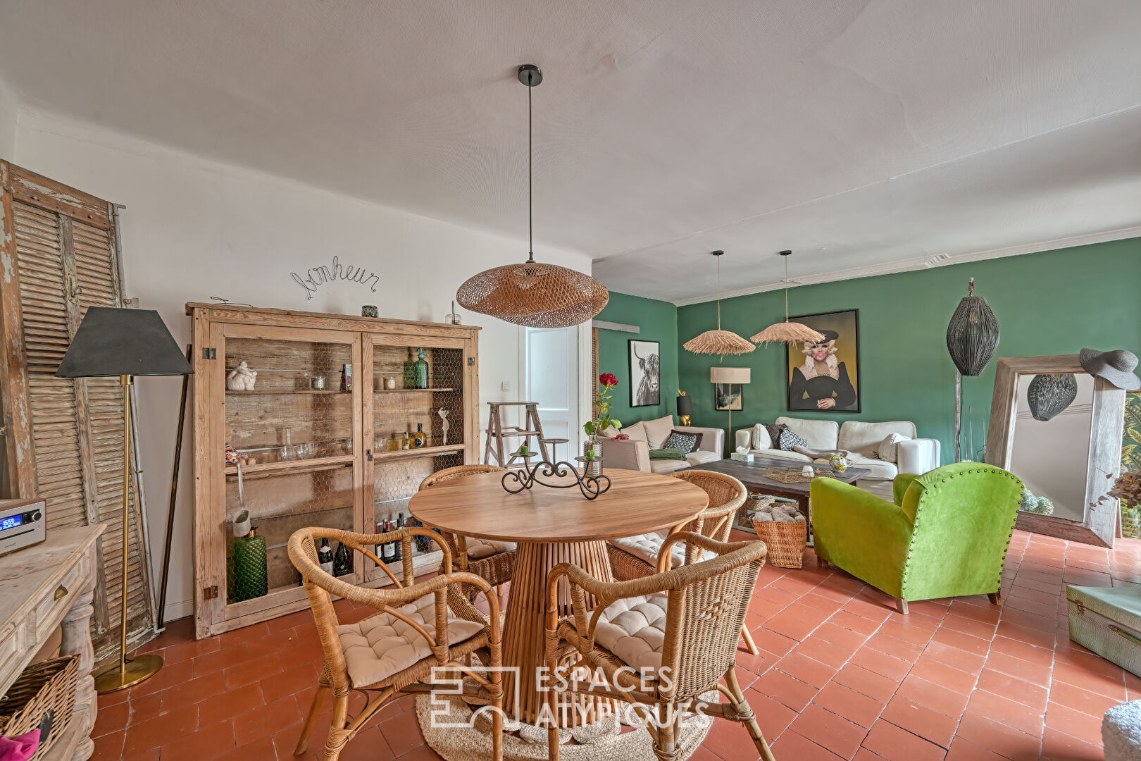 Charming 4-room apartment with balcony