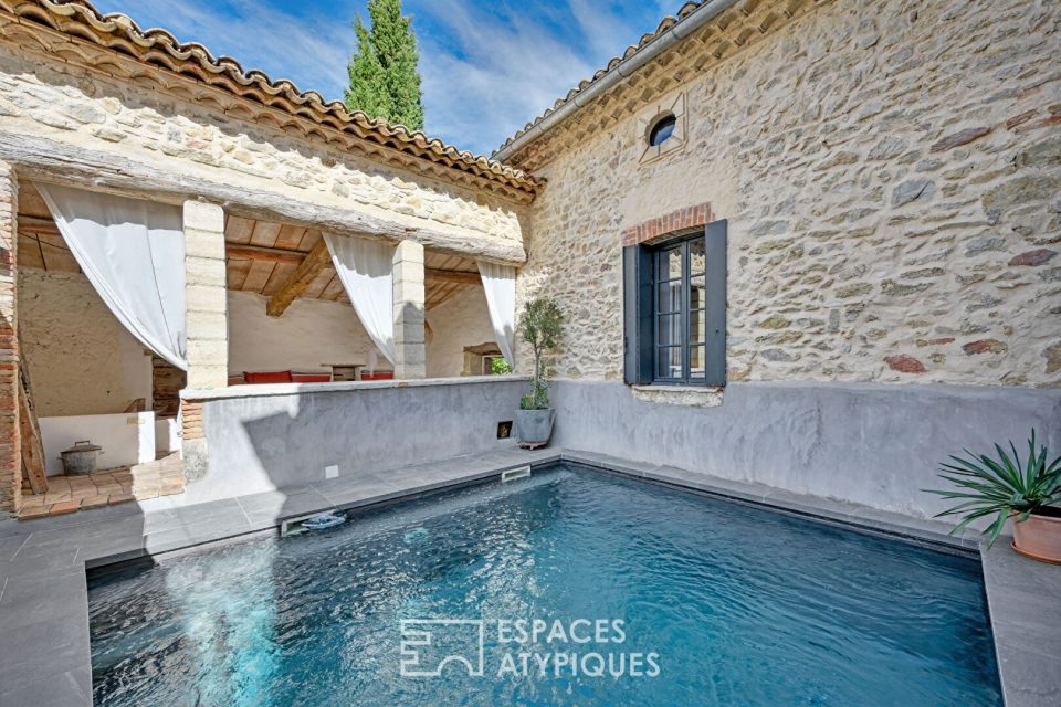 Maison de village de caractère avec piscine proche Uzès