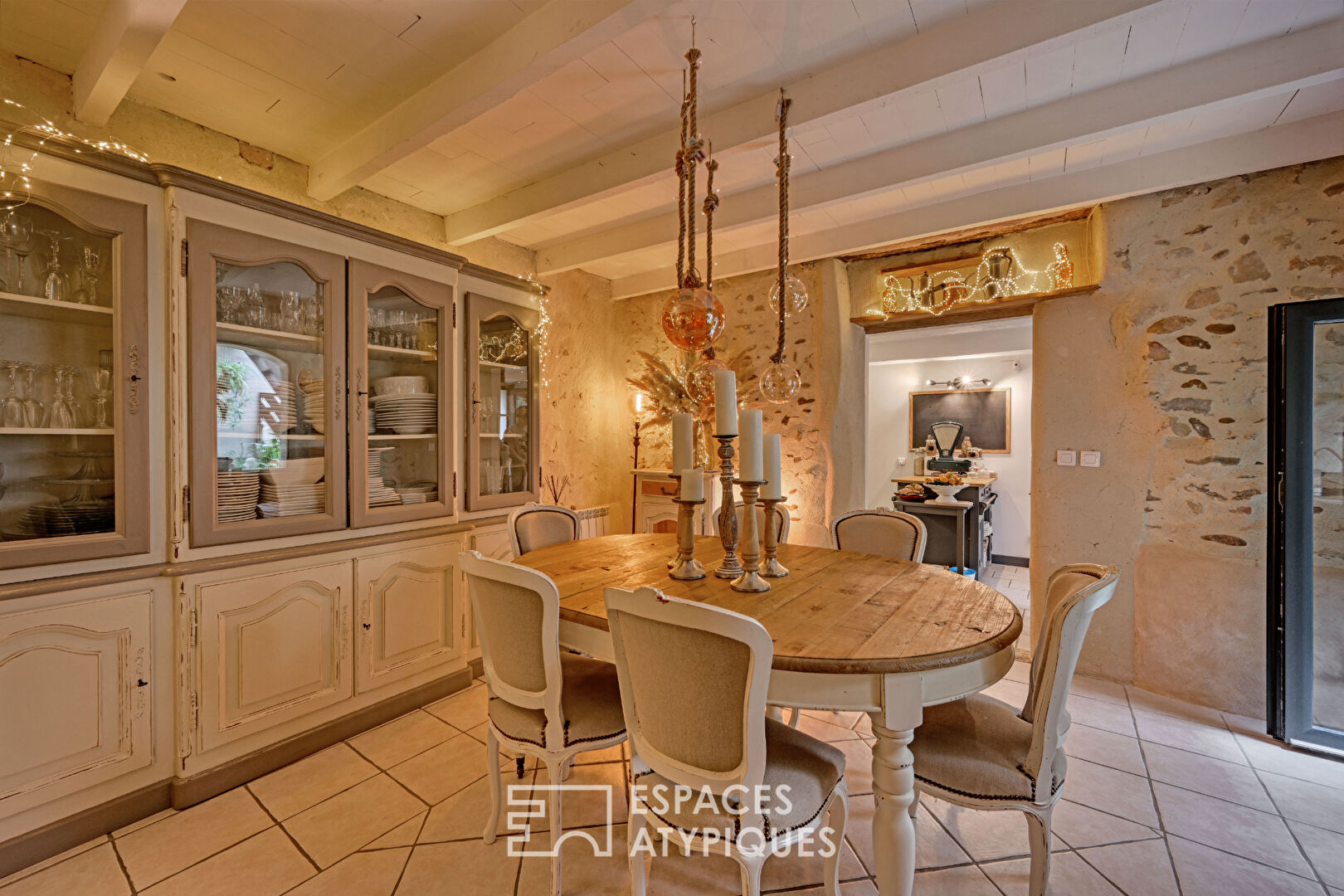 Cocon chaleureux, maison de village à 30min d’Uzès