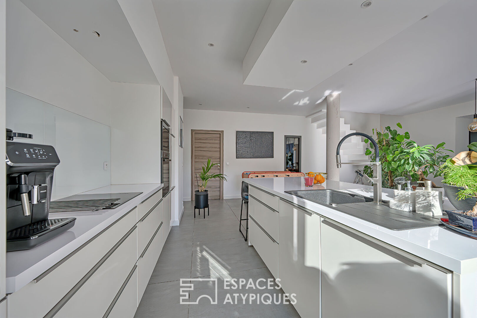 Villa contemporaine avec vue panoramique et prestations haut de gamme
