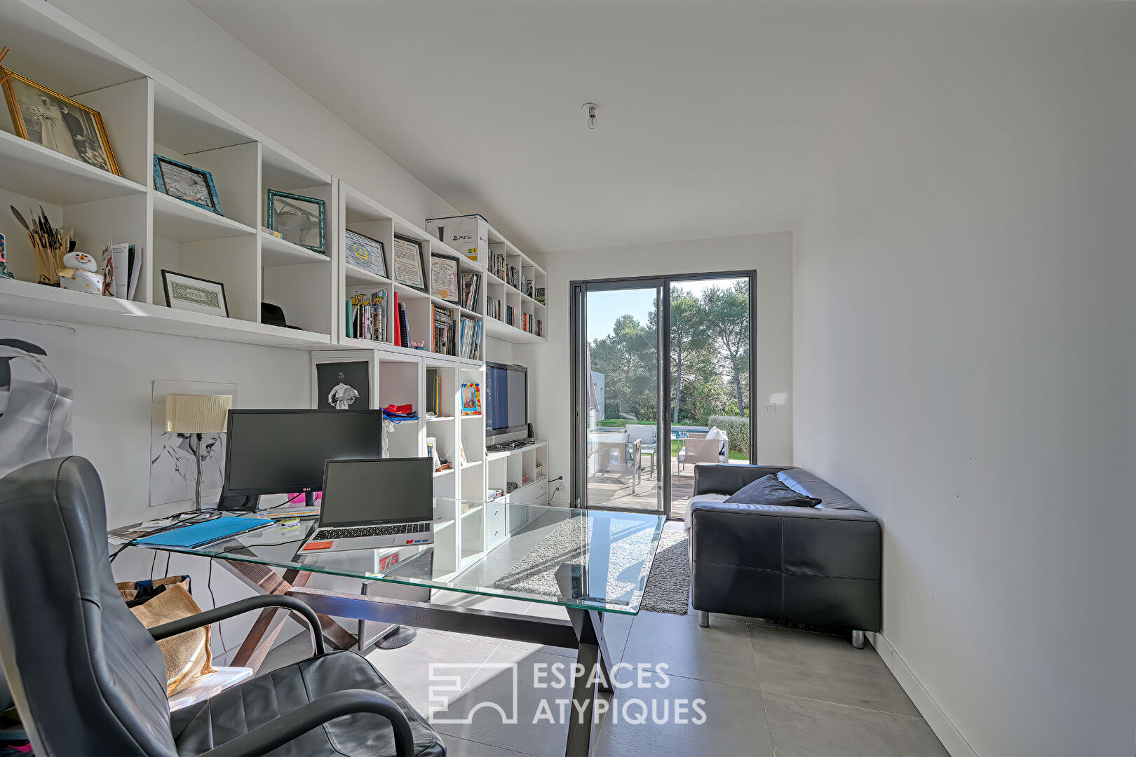 Villa contemporaine avec vue panoramique et prestations haut de gamme
