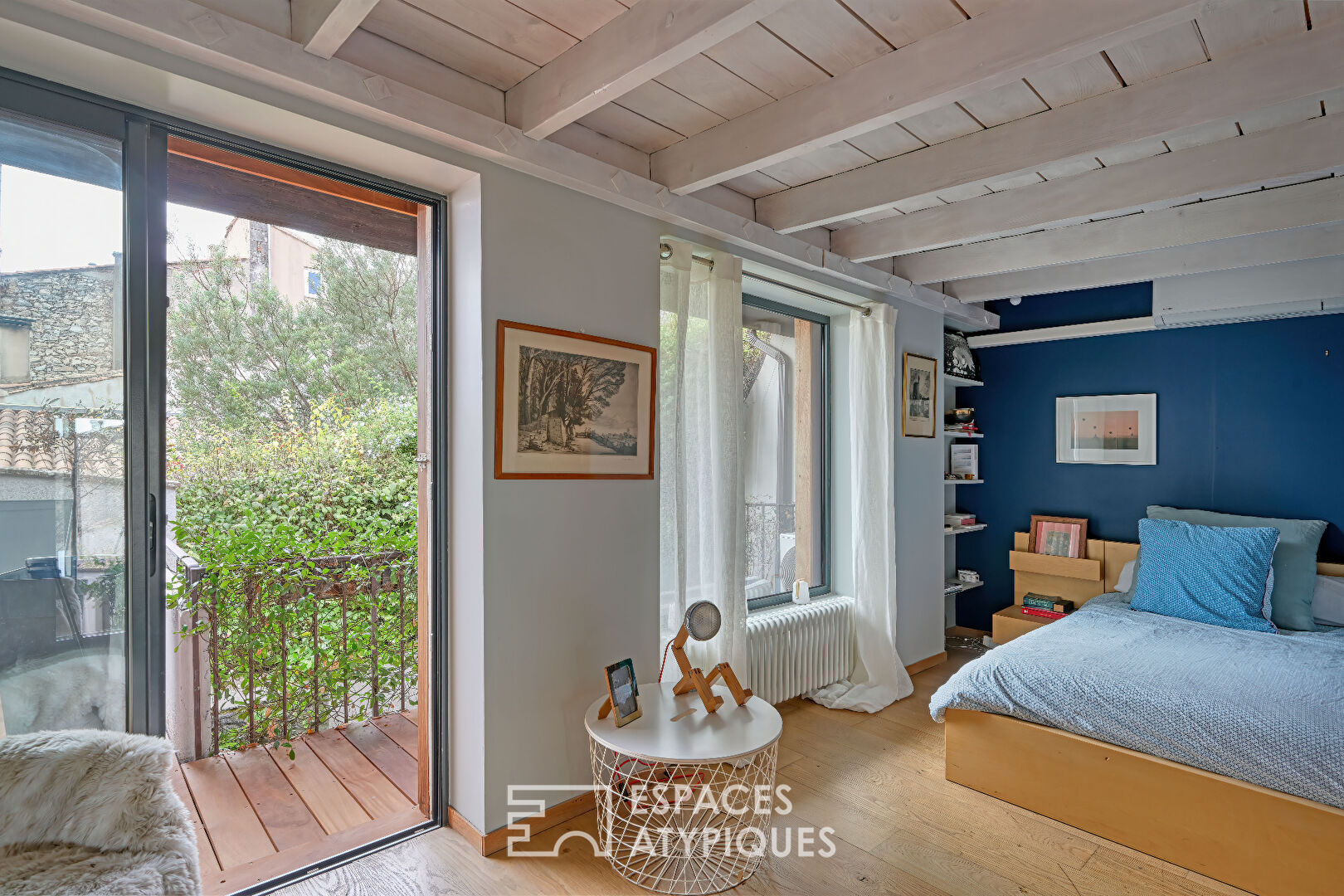 Elegant townhouse in the Revolution district