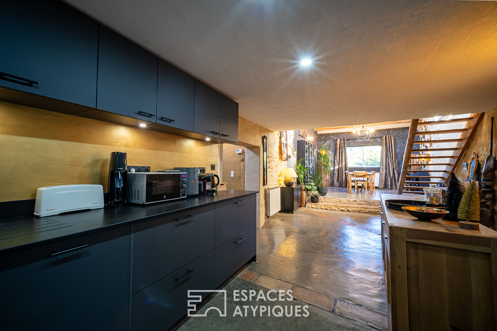 15 km from Uzès, a village house full of charm and character