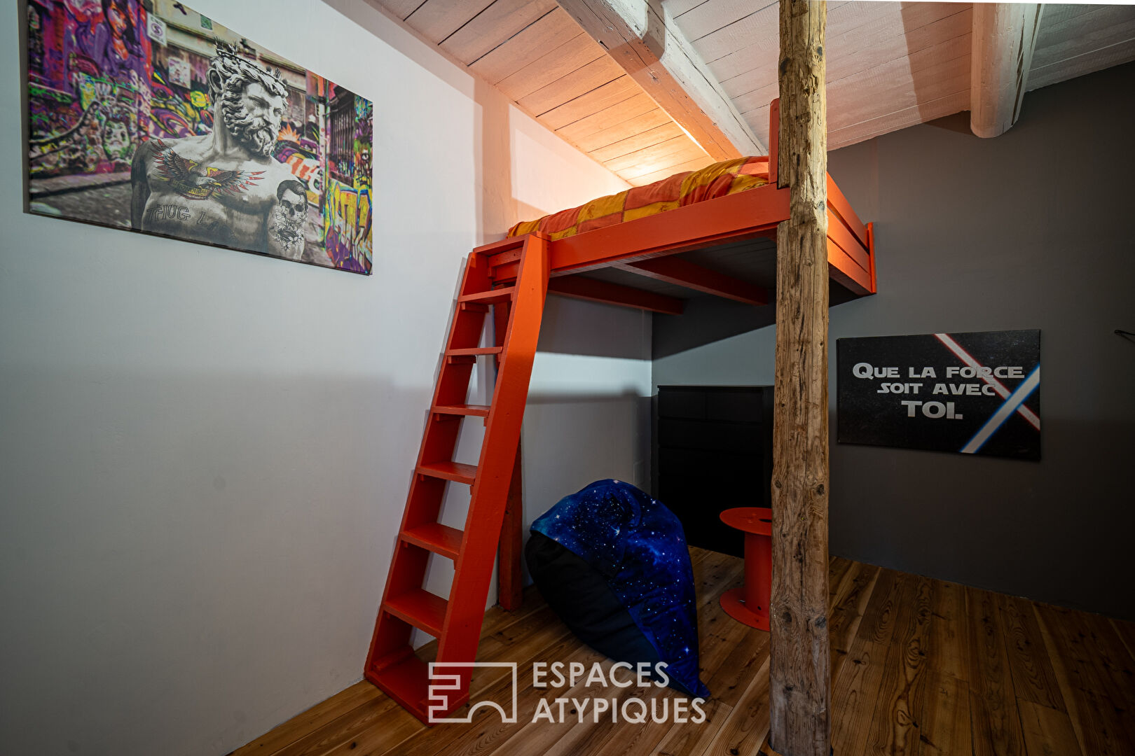15 km from Uzès, a village house full of charm and character