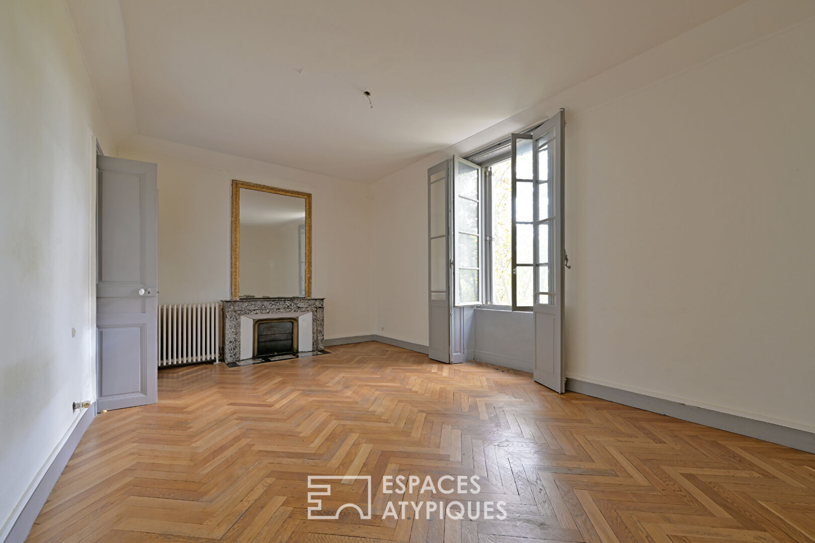 Appartement Bourgeois à la vue dégagée sur l’esplanade