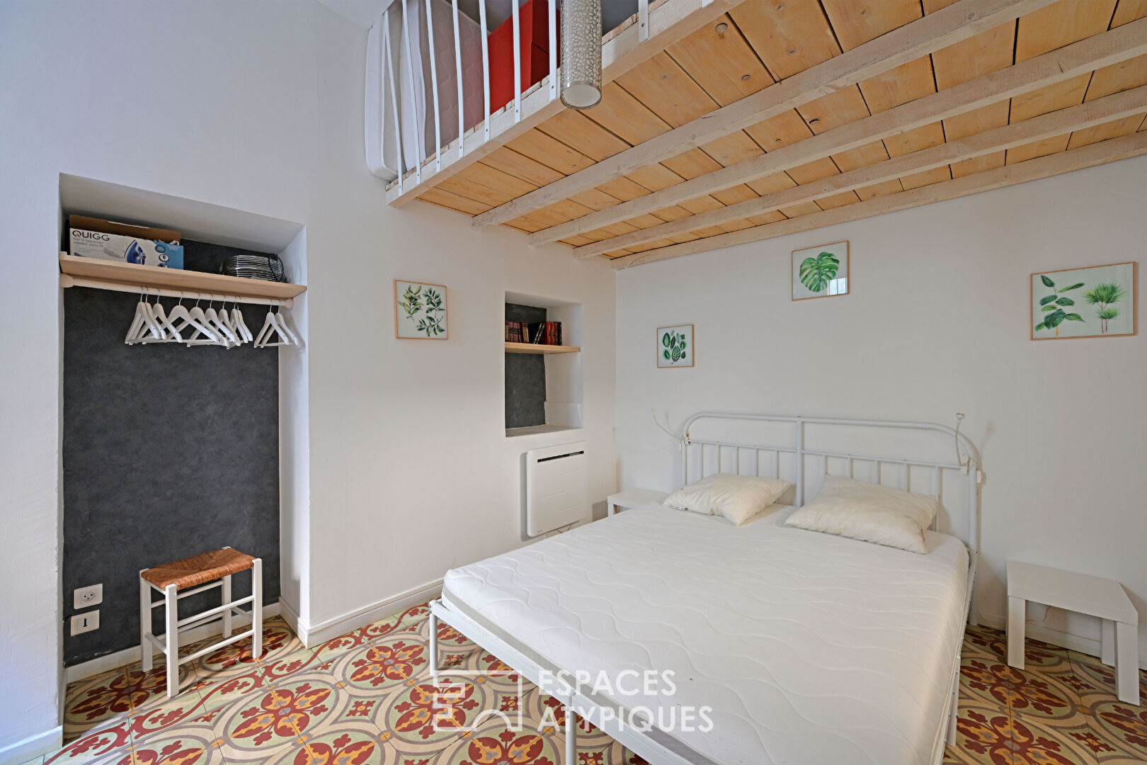 Elegant 2-room apartment in the city center of Nîmes
