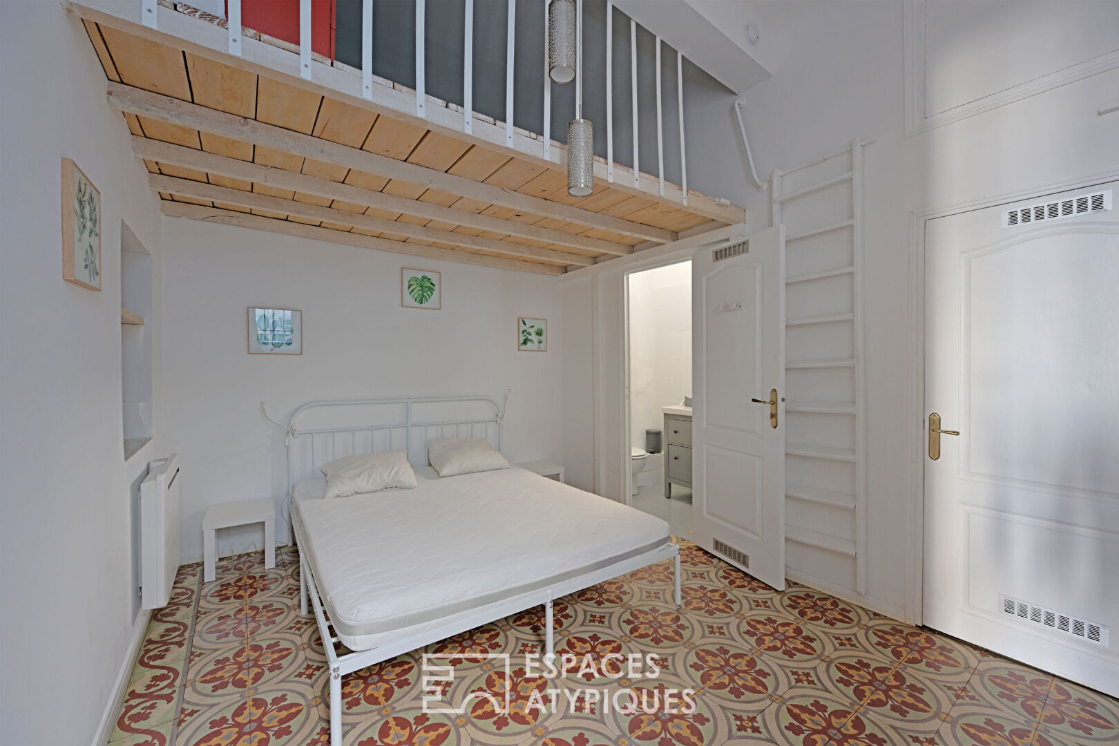 Elegant 2-room apartment in the city center of Nîmes