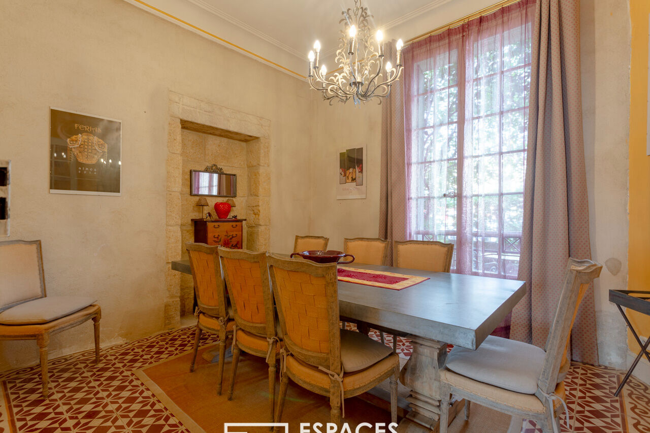 Maison de Maître avec piscine proche d&rsquo;Avignon