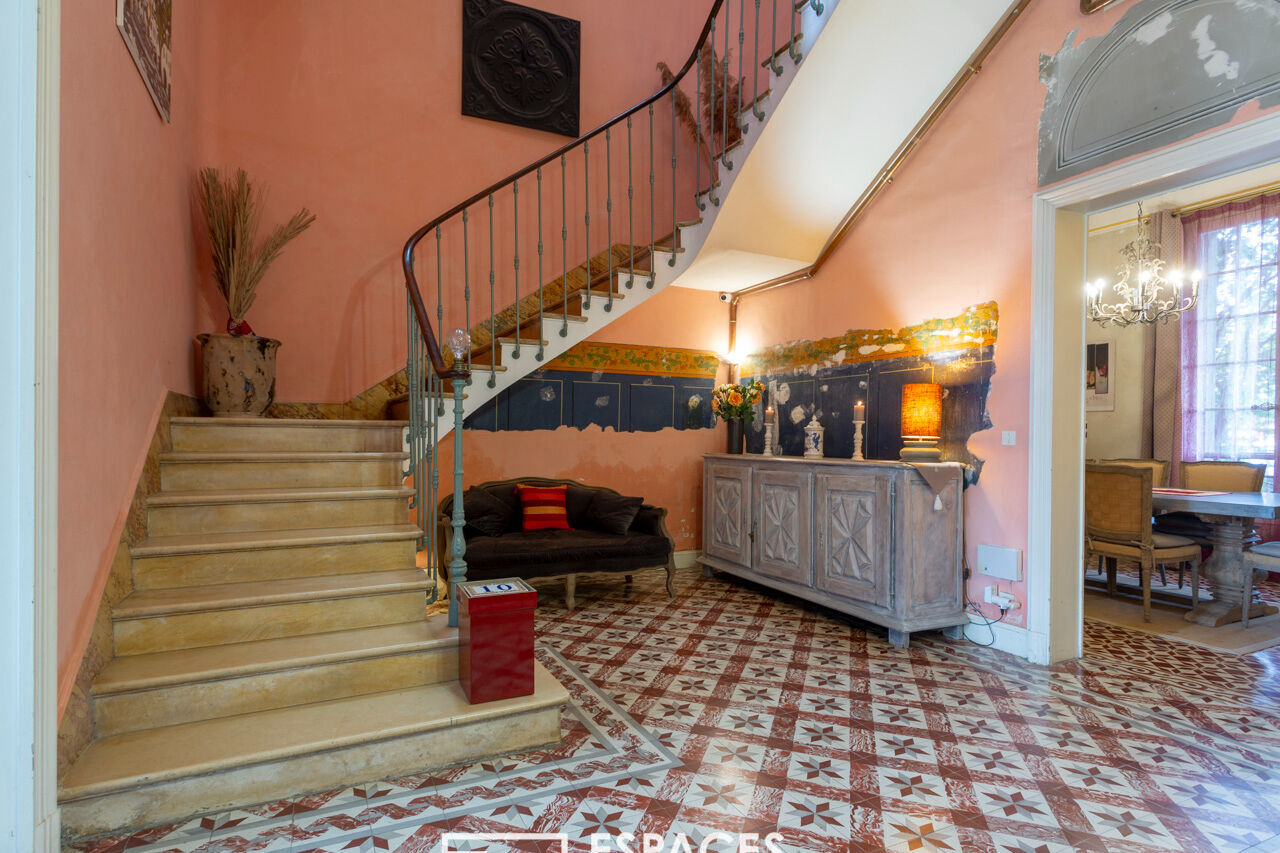 Maison de Maître avec piscine proche d&rsquo;Avignon