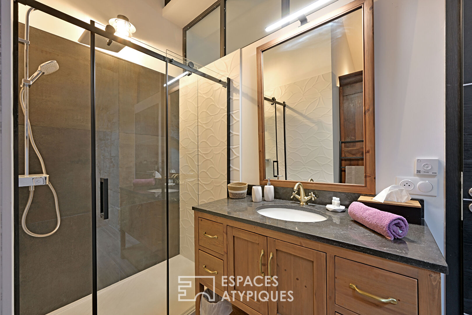Appartement  esprit loft à proximité des Arènes