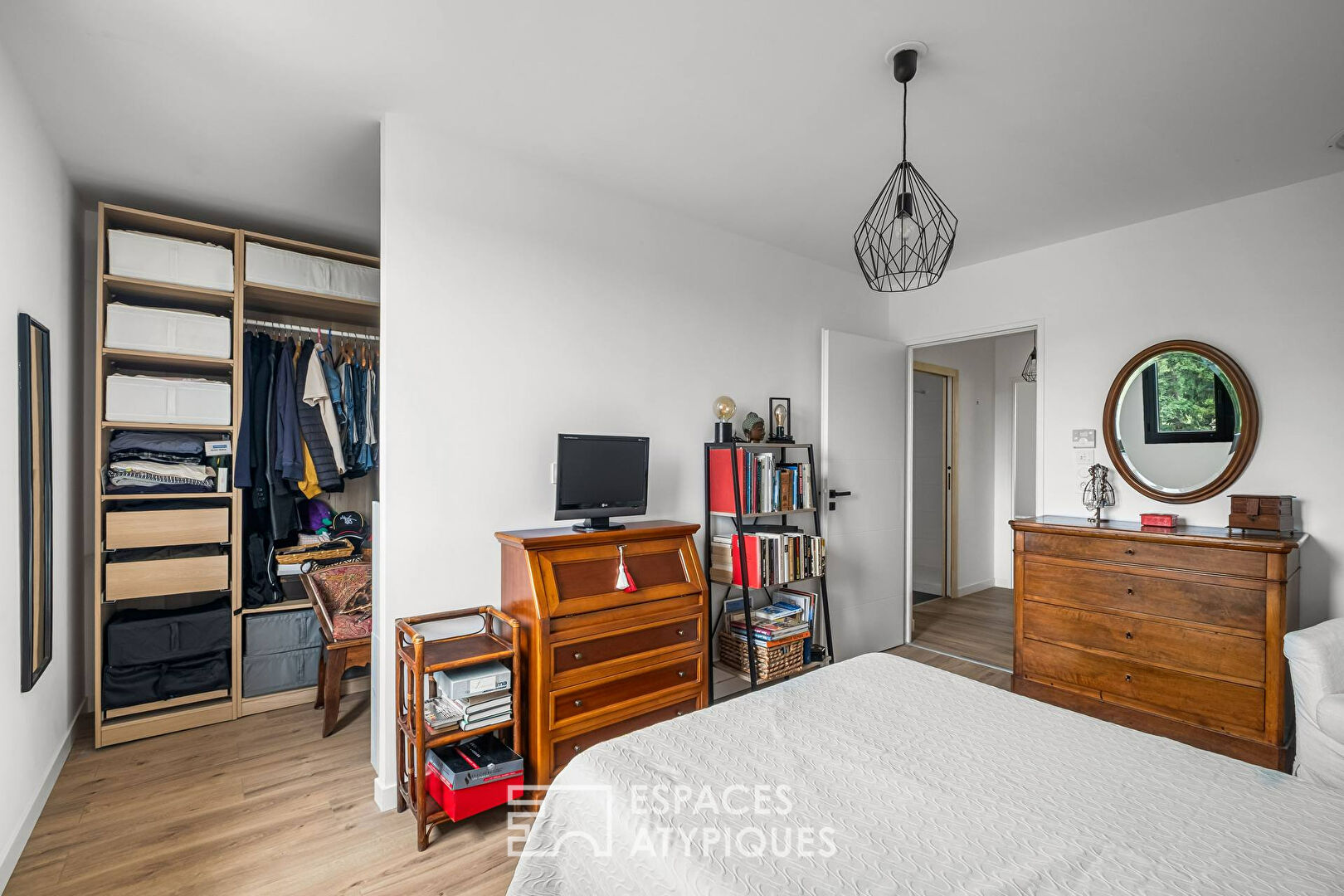 Charmante maison neuve en duplex avec terrasse et stationnement