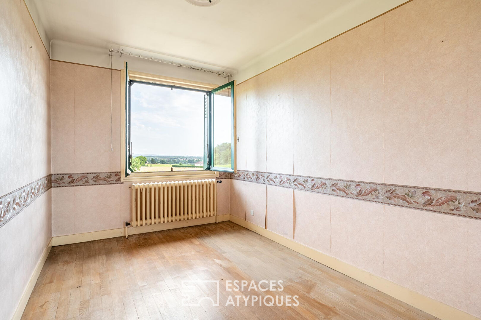 Maison à rénover avec vue imprenable sur les vignobles