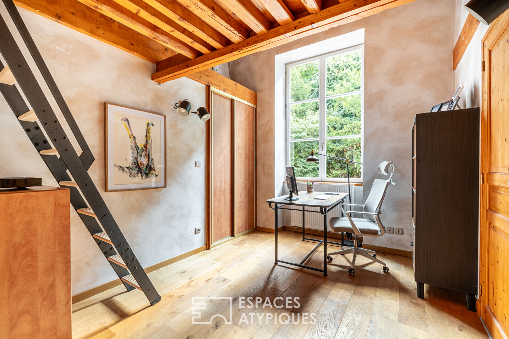 Character apartment near Villefranche sur Saône