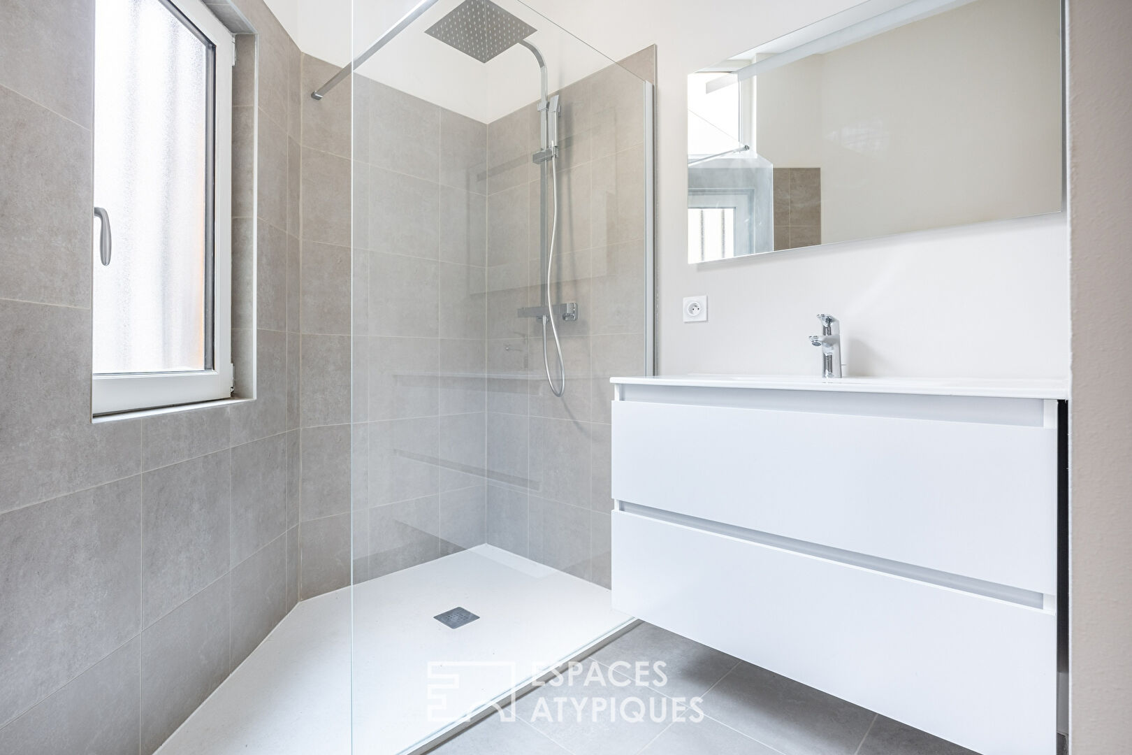 Appartement rénové avec goût au coeur de Villefranche-sur-Saône