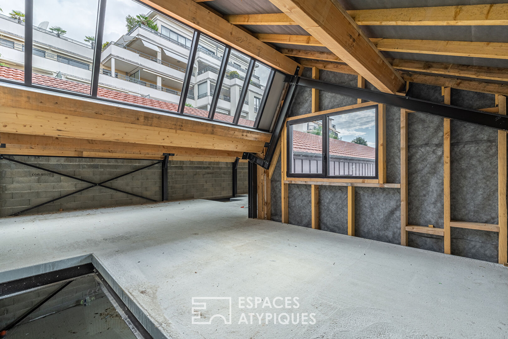 Loft brut à réinventer au coeur de Villefranche-sur-Saône