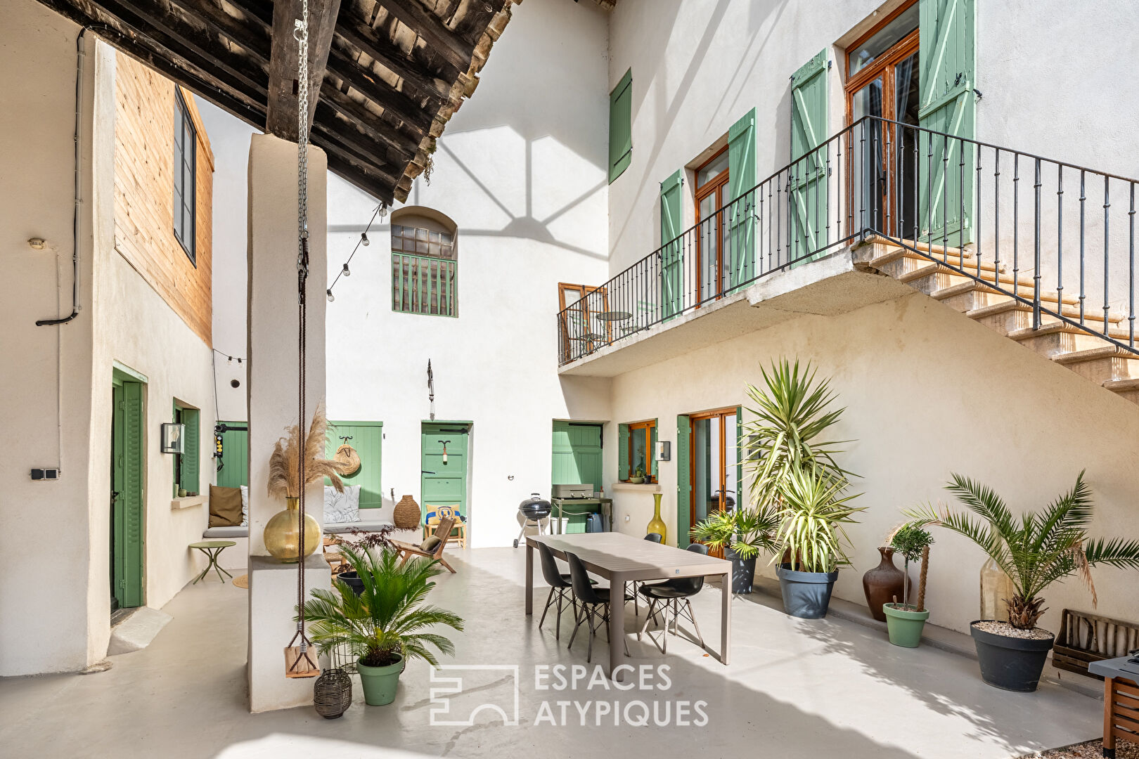 Maison de village avec cour intérieure