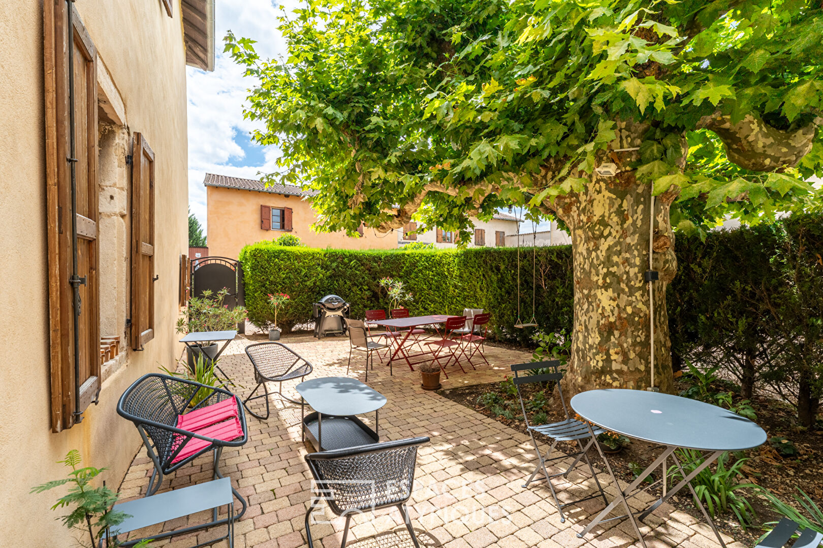 Maison de caractère avec jardin proche Belleville en Beaujolais