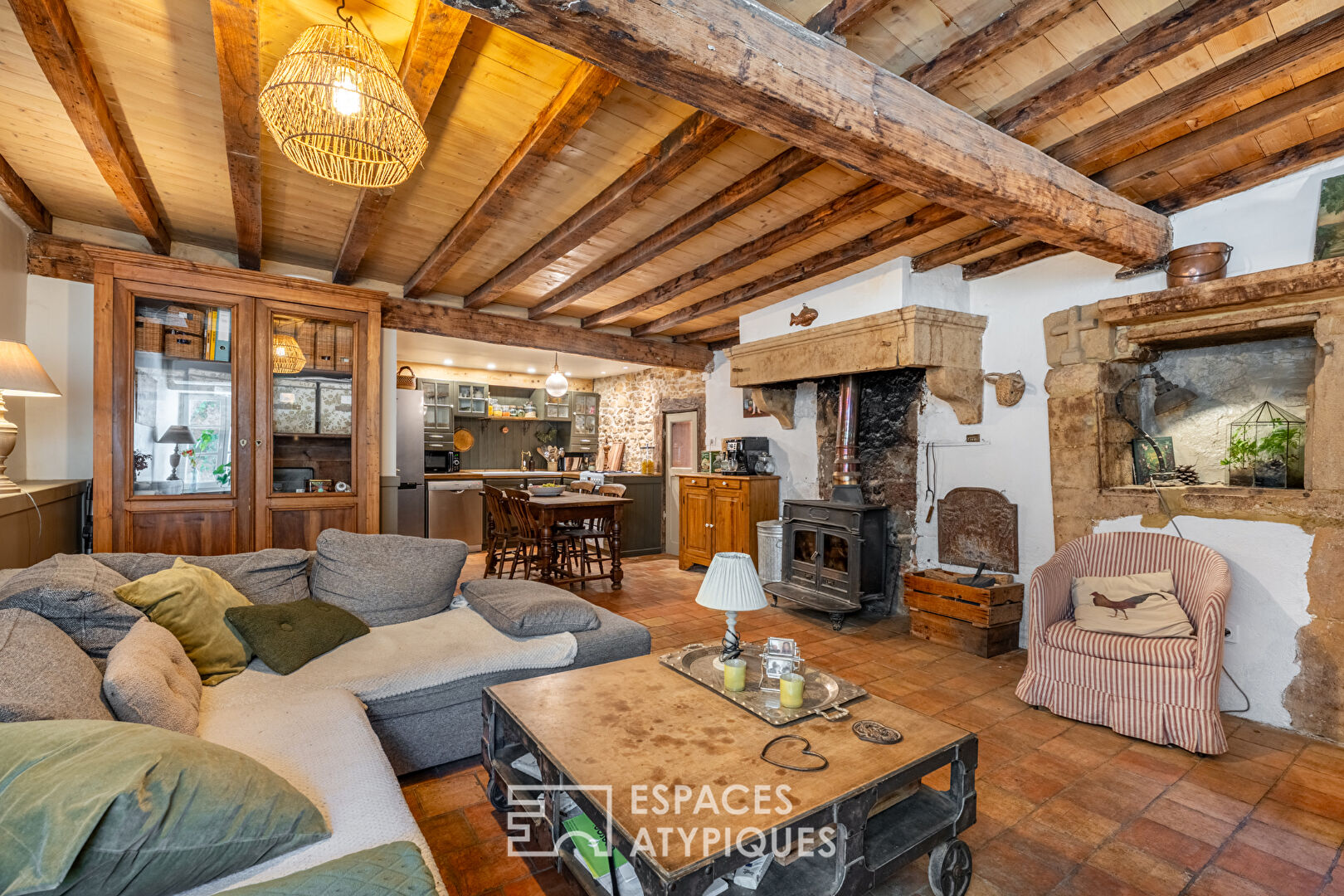 Stone house with outbuilding and exceptional view