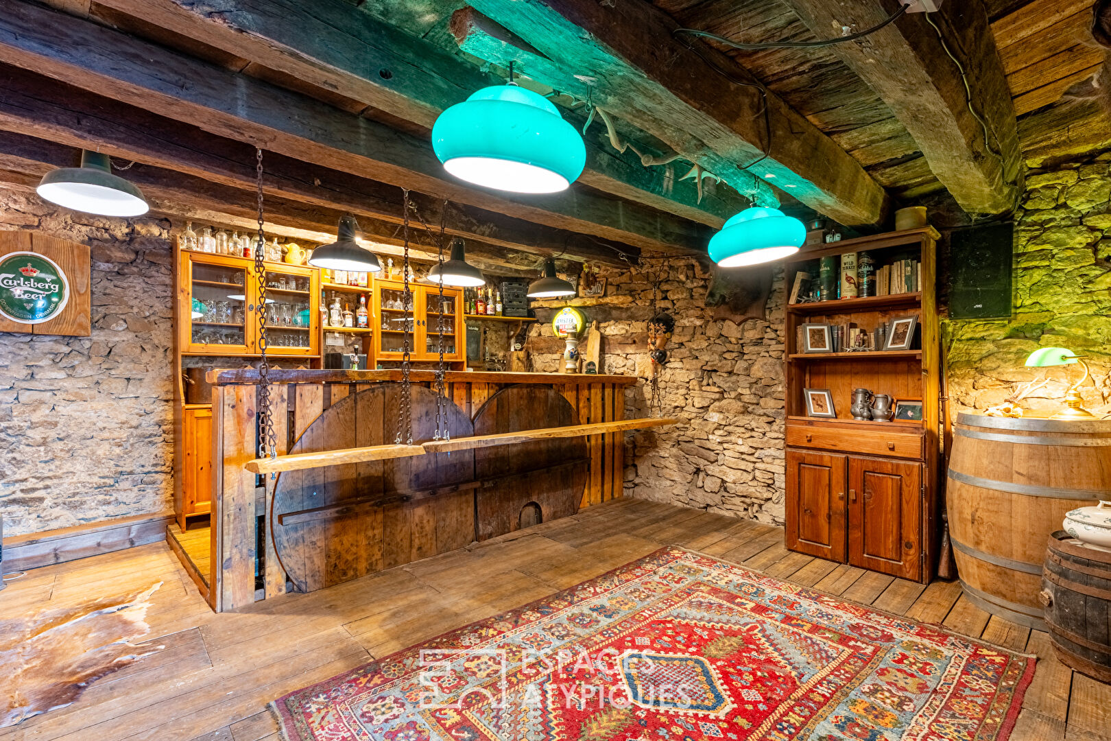 Stone house with outbuilding and exceptional view