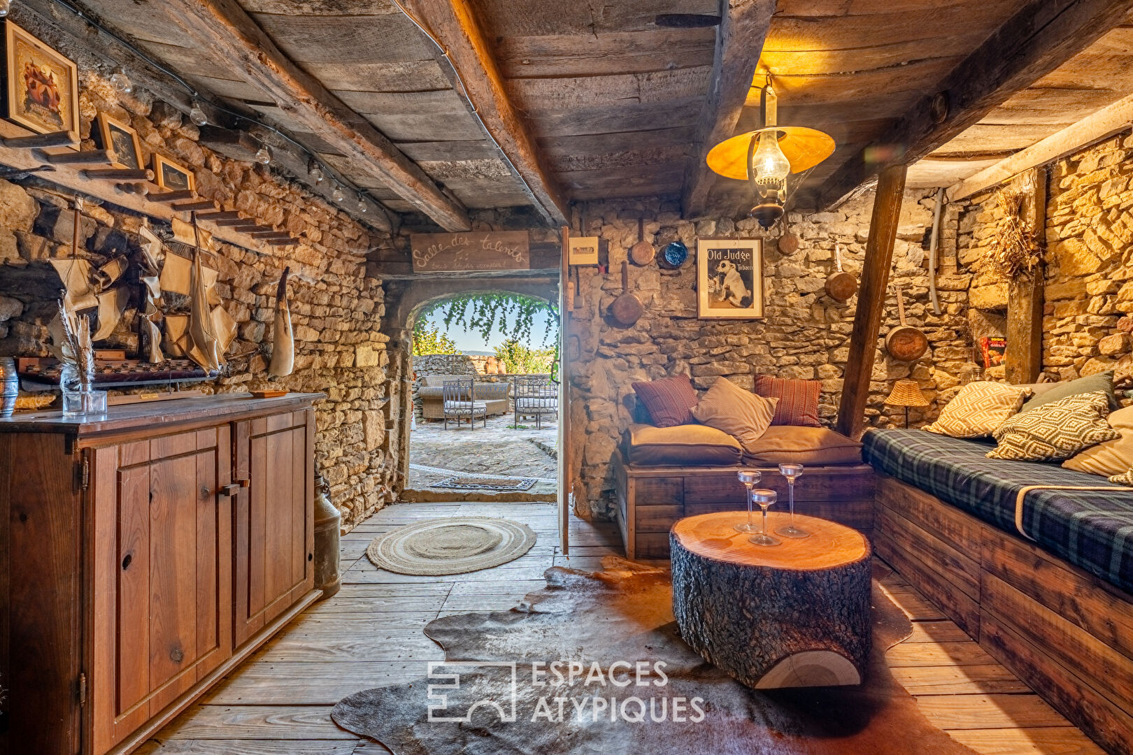 Stone house with outbuilding and exceptional view