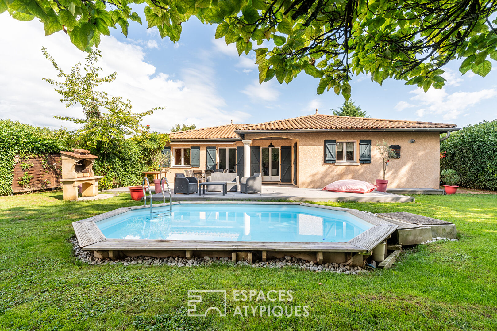 Single-story house on the outskirts of Belleville-en-Beaujolais