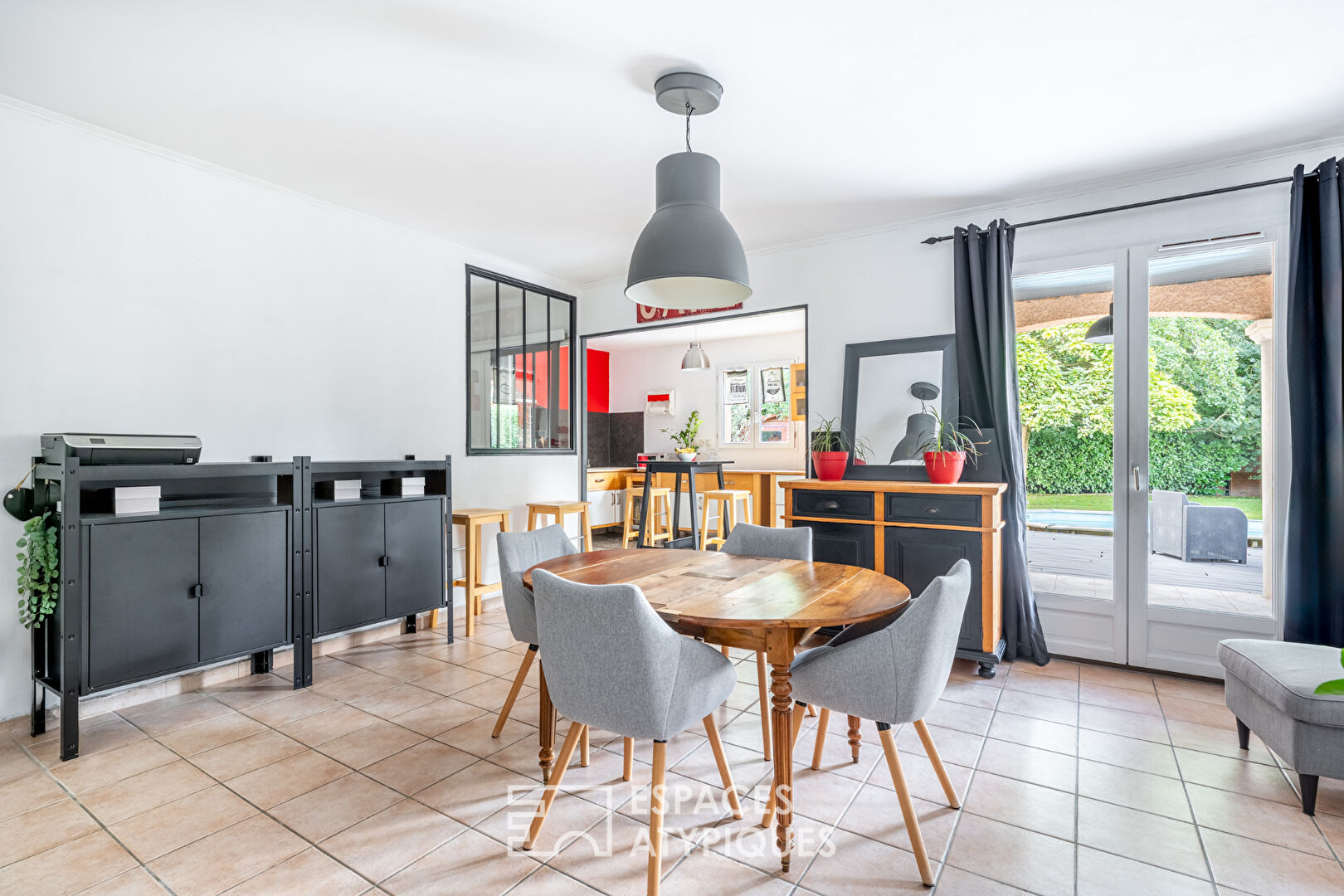 Single-story house on the outskirts of Belleville-en-Beaujolais