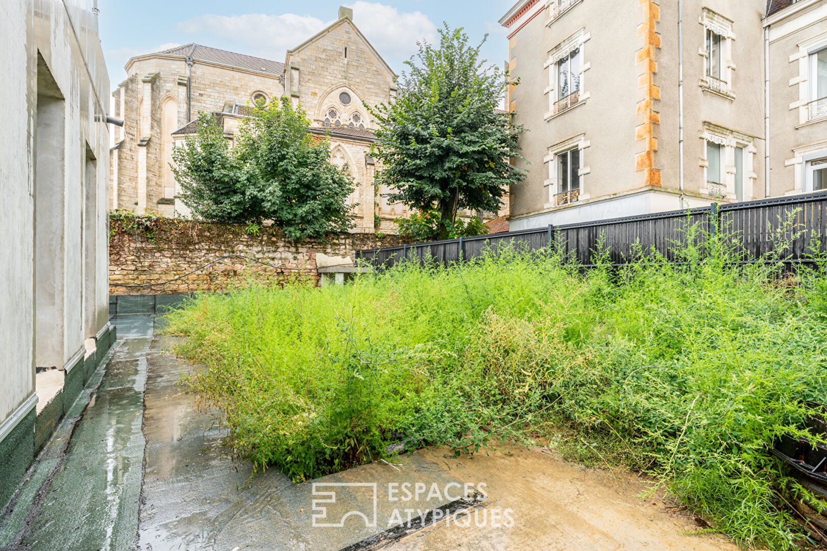 Garden level apartment in the city center