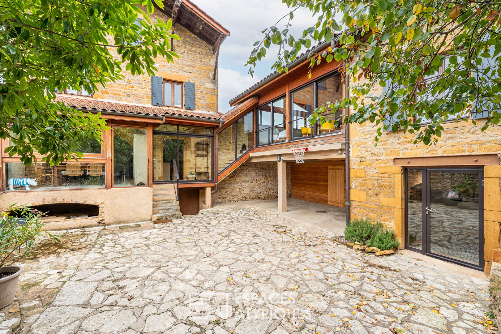 Maison de charme au coeur du Beaujolais des Pierres Dorées
