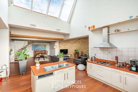 Appartement duplex chargé d&rsquo;histoire, entre charme et volumes exceptionnels