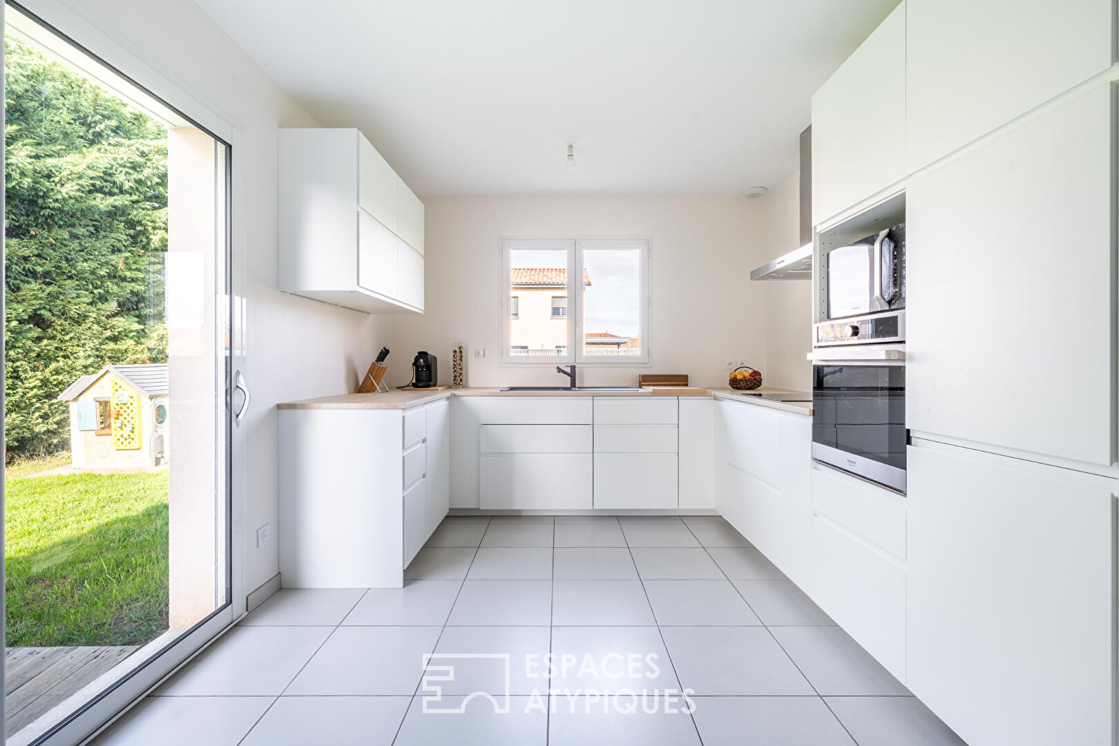 Maison récente de plain-pied à Ars-sur-Formans