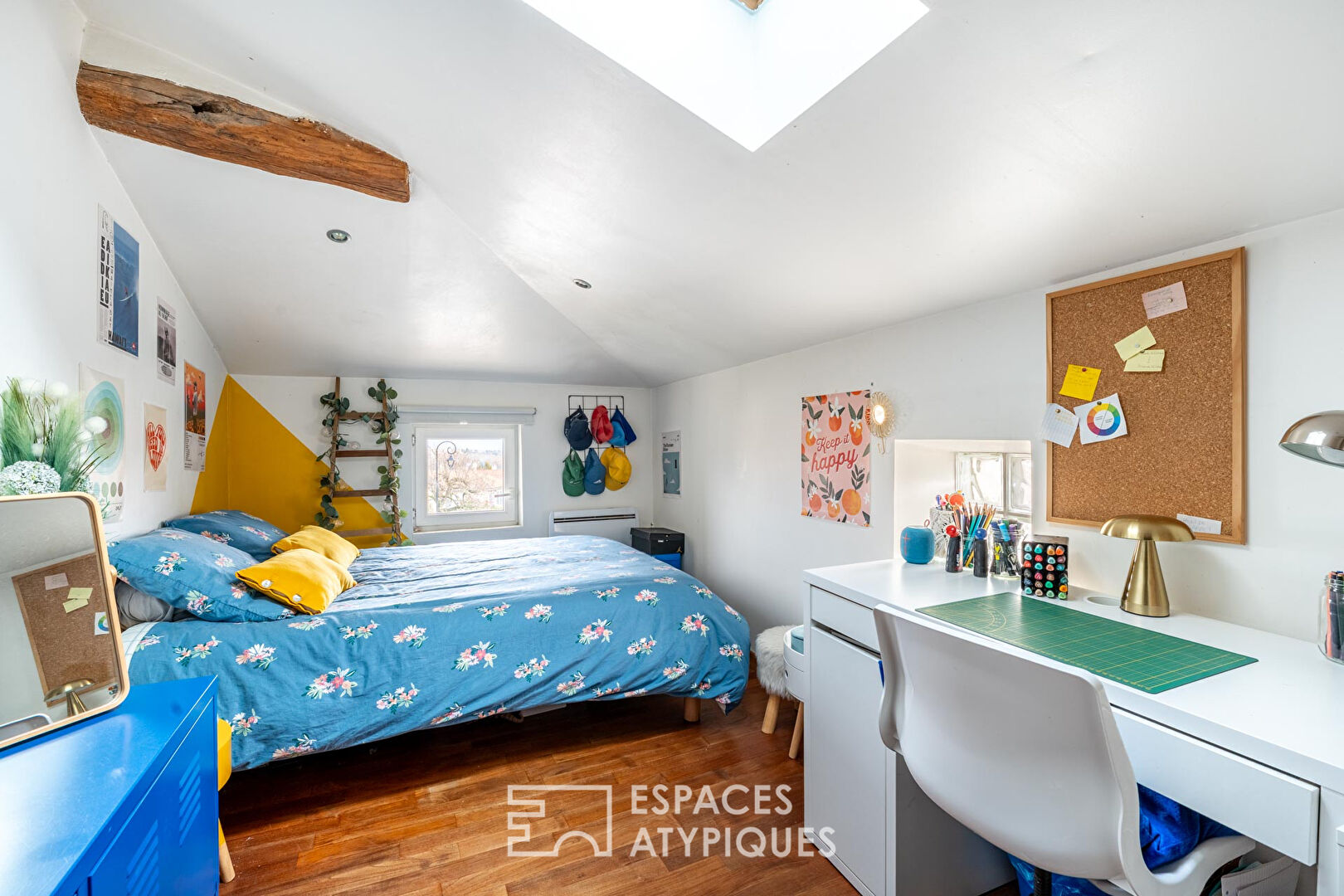 Maison de caractère avec véranda cathédrale et jardin intimiste