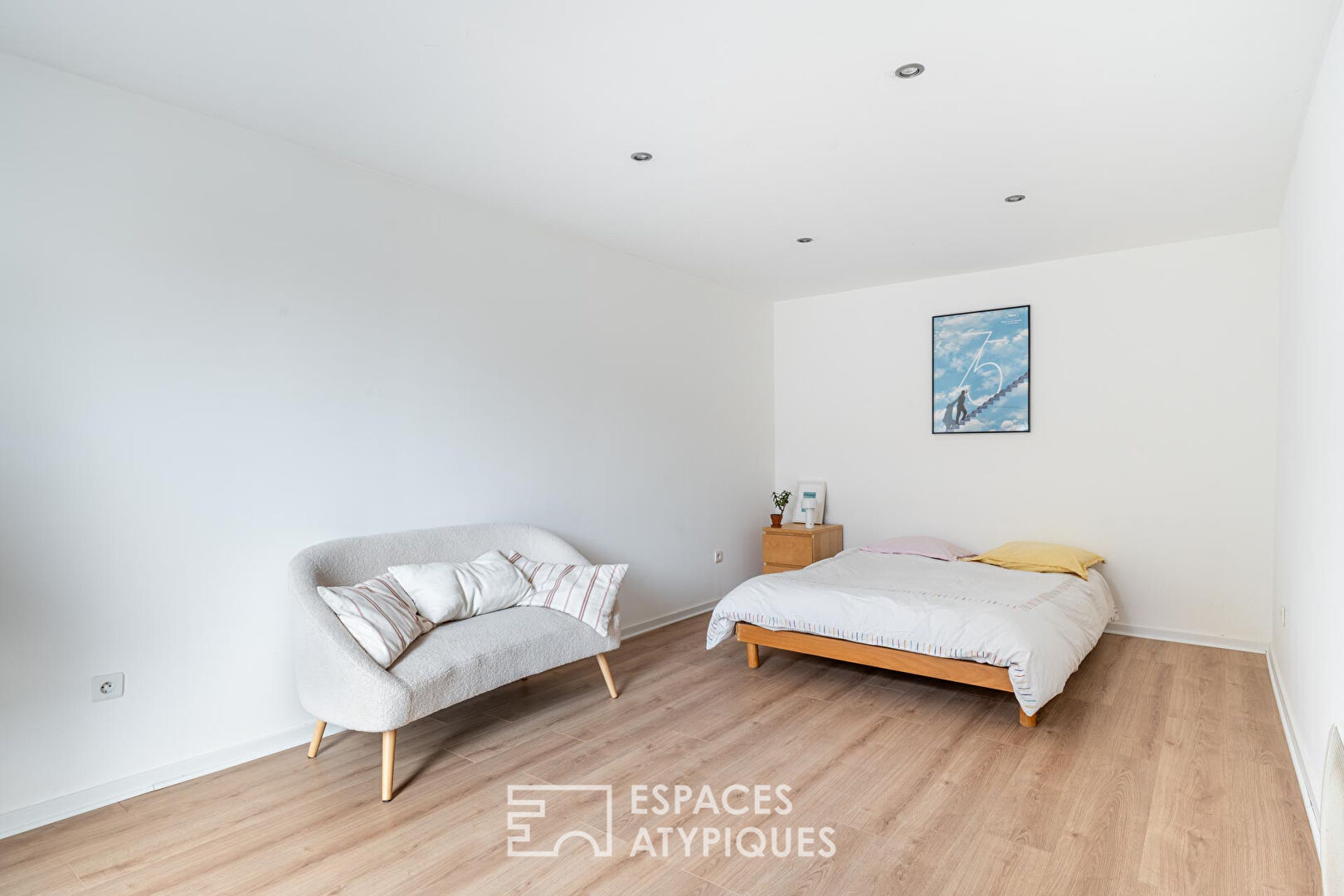 Maison de caractère avec véranda cathédrale et jardin intimiste