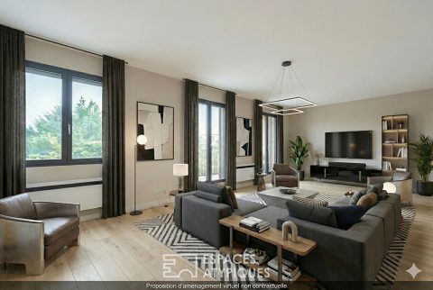 Apartment to renovate in the city center with terraces and a double garage