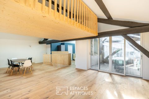 Renovated house with terrace and parking