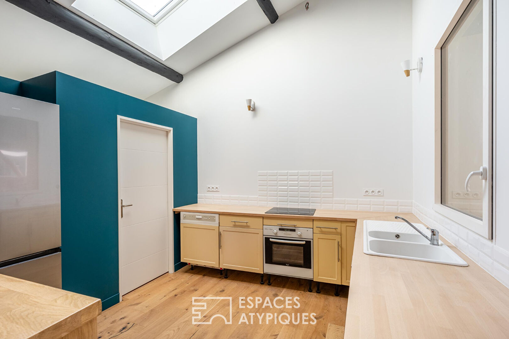 Renovated house with terrace and parking