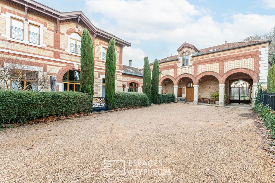 Bâtisse de charme avec jardin et terrasse - Anciennes écuries du XIXe siècle