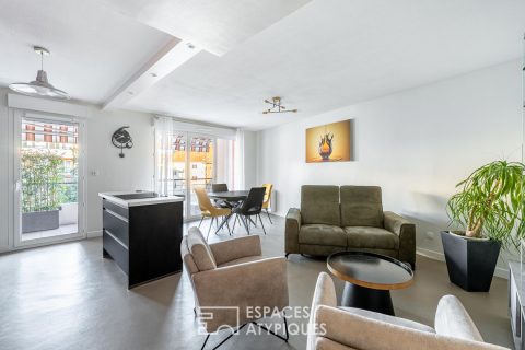 Appartement sur la Place du Promenoir avec garage double et terrasse