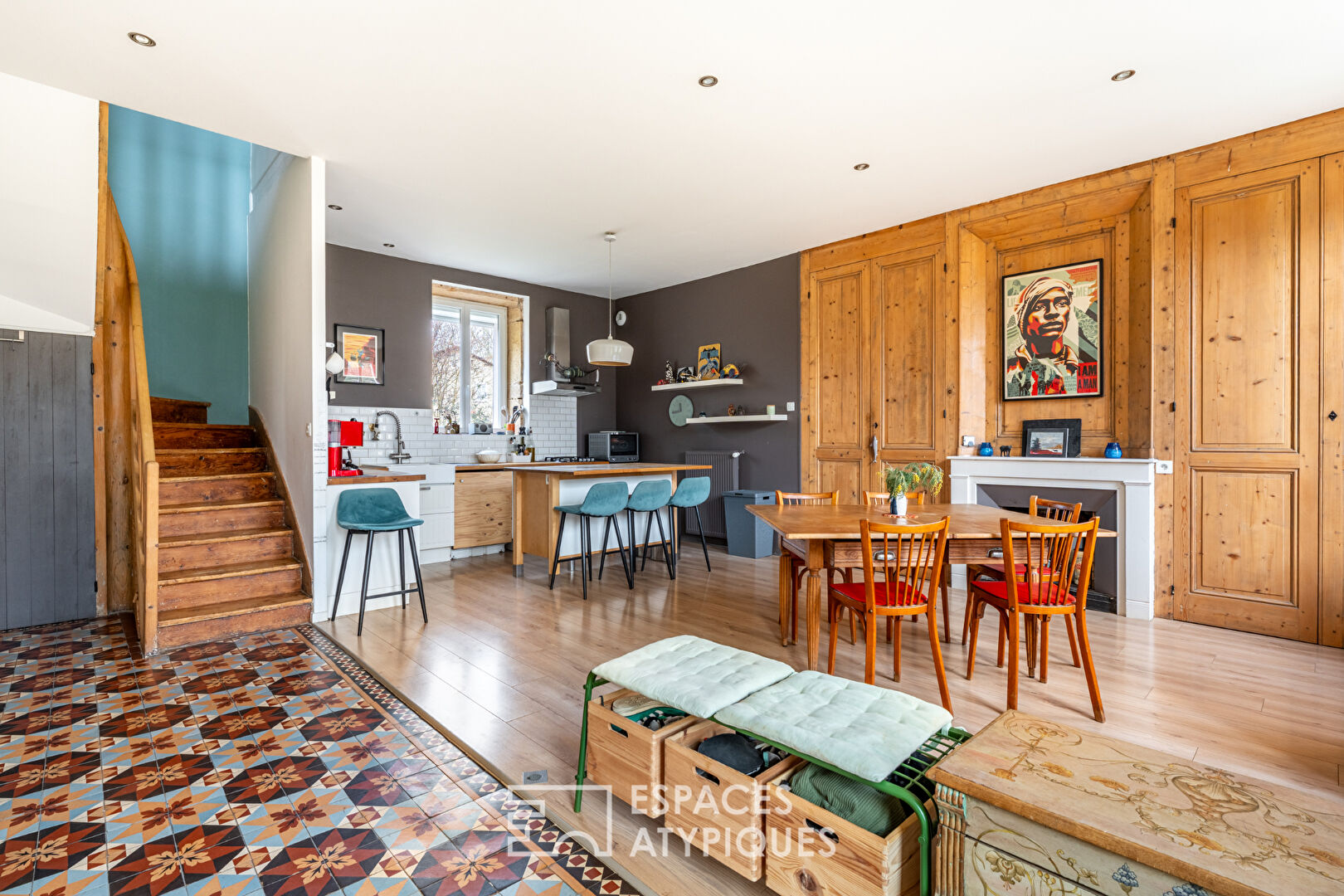 Maison bourgeoise rénovée avec soin en 2022