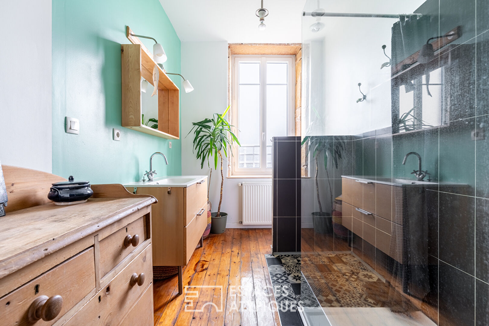 Maison bourgeoise rénovée avec soin en 2022