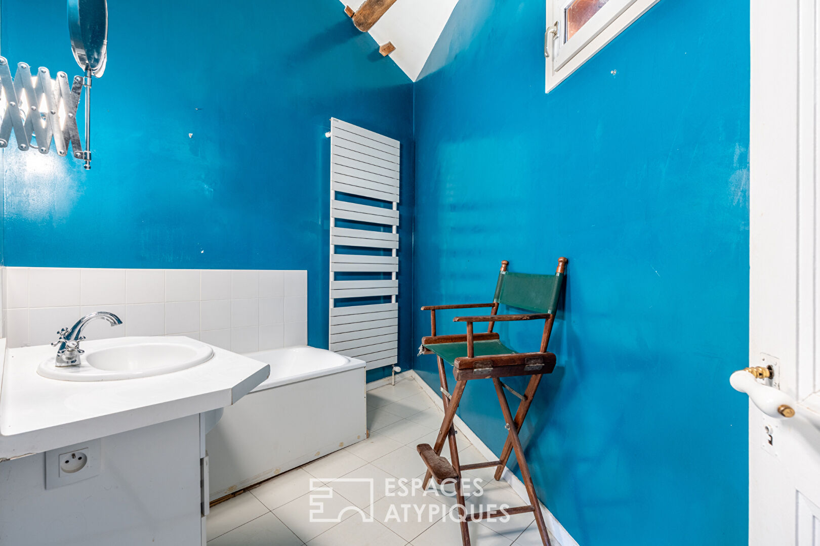 Maison de ville avec dépendances et cour intérieure