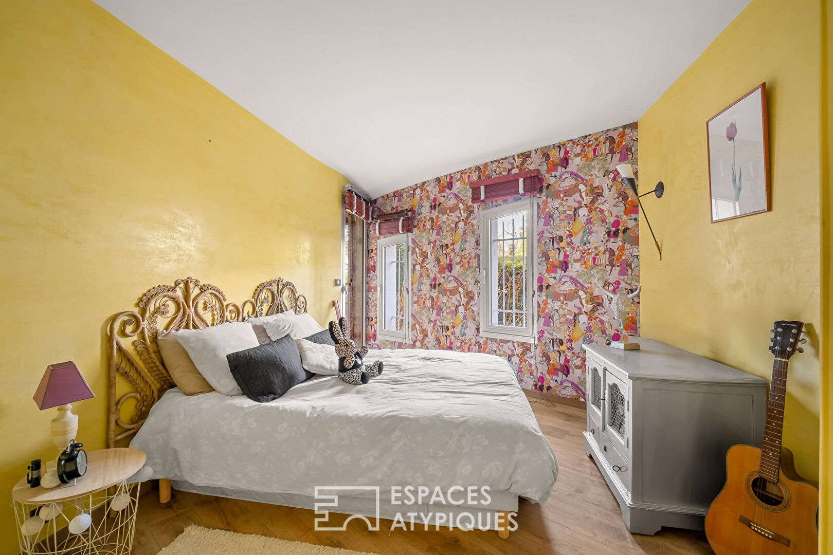 Villa d&rsquo;architecte avec vue panoramique sur la Saône, le Beaujolais et les Monts du Lyonnais