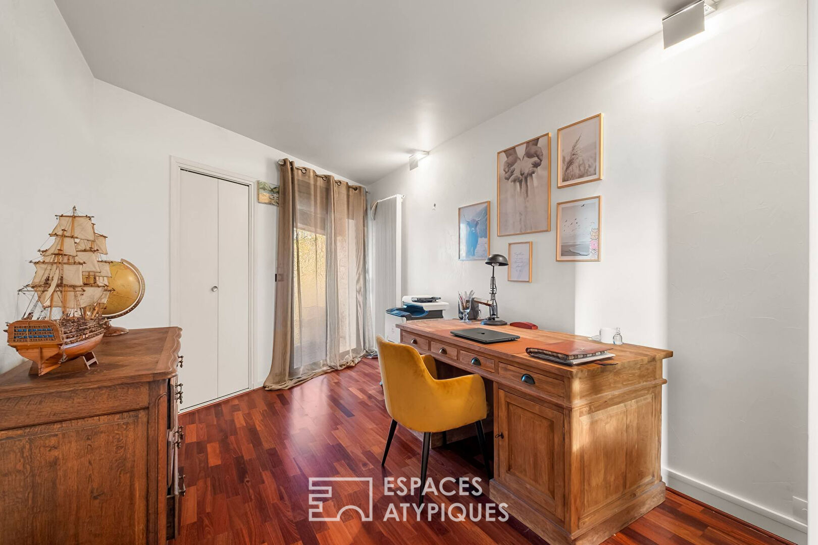 Villa d&rsquo;architecte avec vue panoramique sur la Saône, le Beaujolais et les Monts du Lyonnais