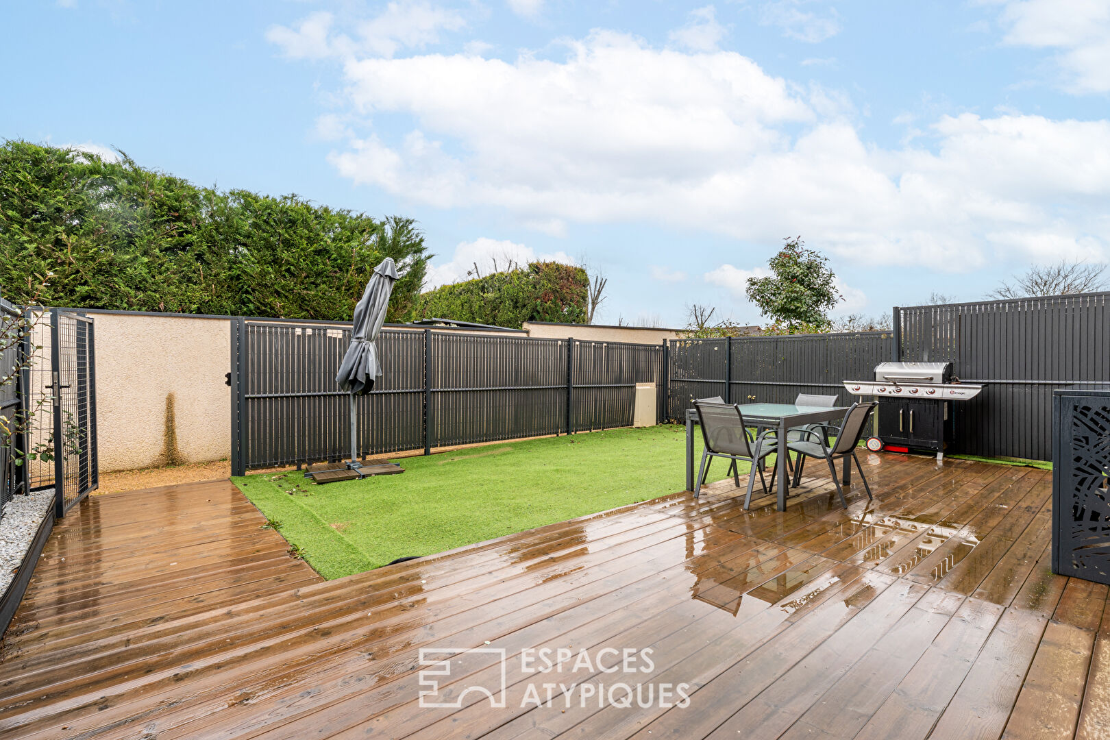 Duplex moderne et lumineux avec terrasse et jardin
