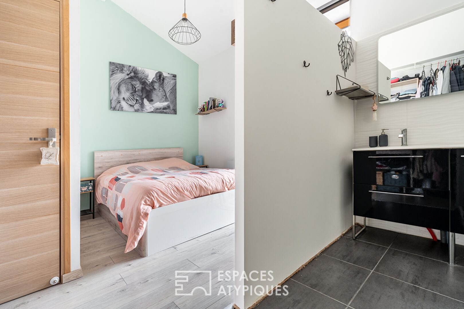 Appartement triplex de caractère au sein d&rsquo;une copropriété historique