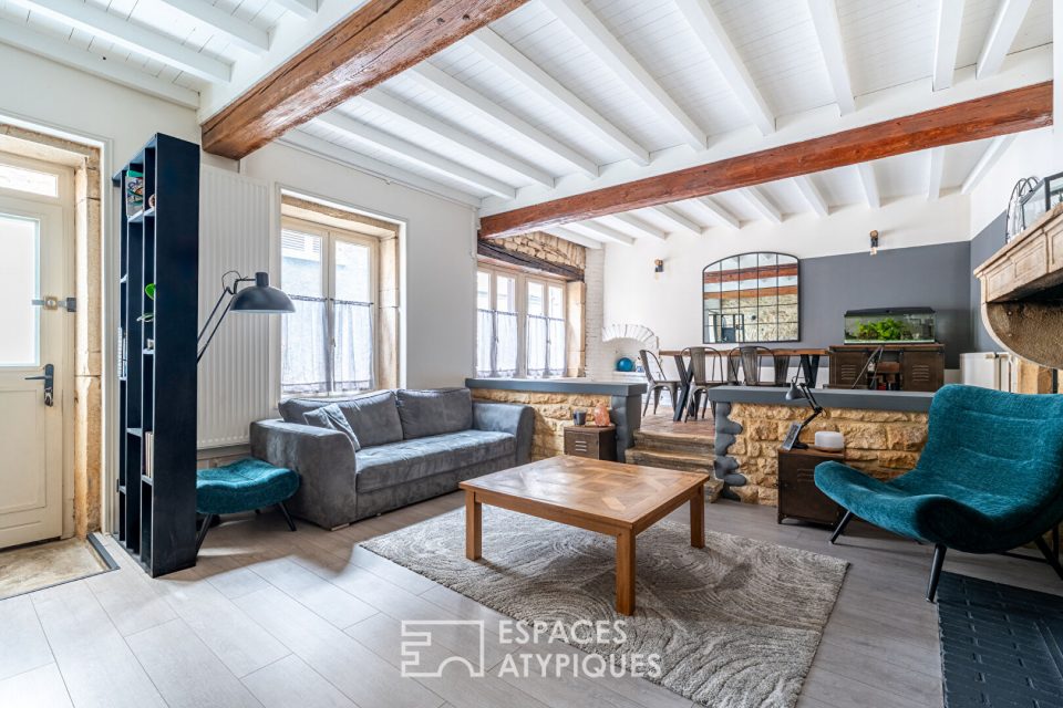 Maison du XVIe siècle en hypercentre avec terrasse