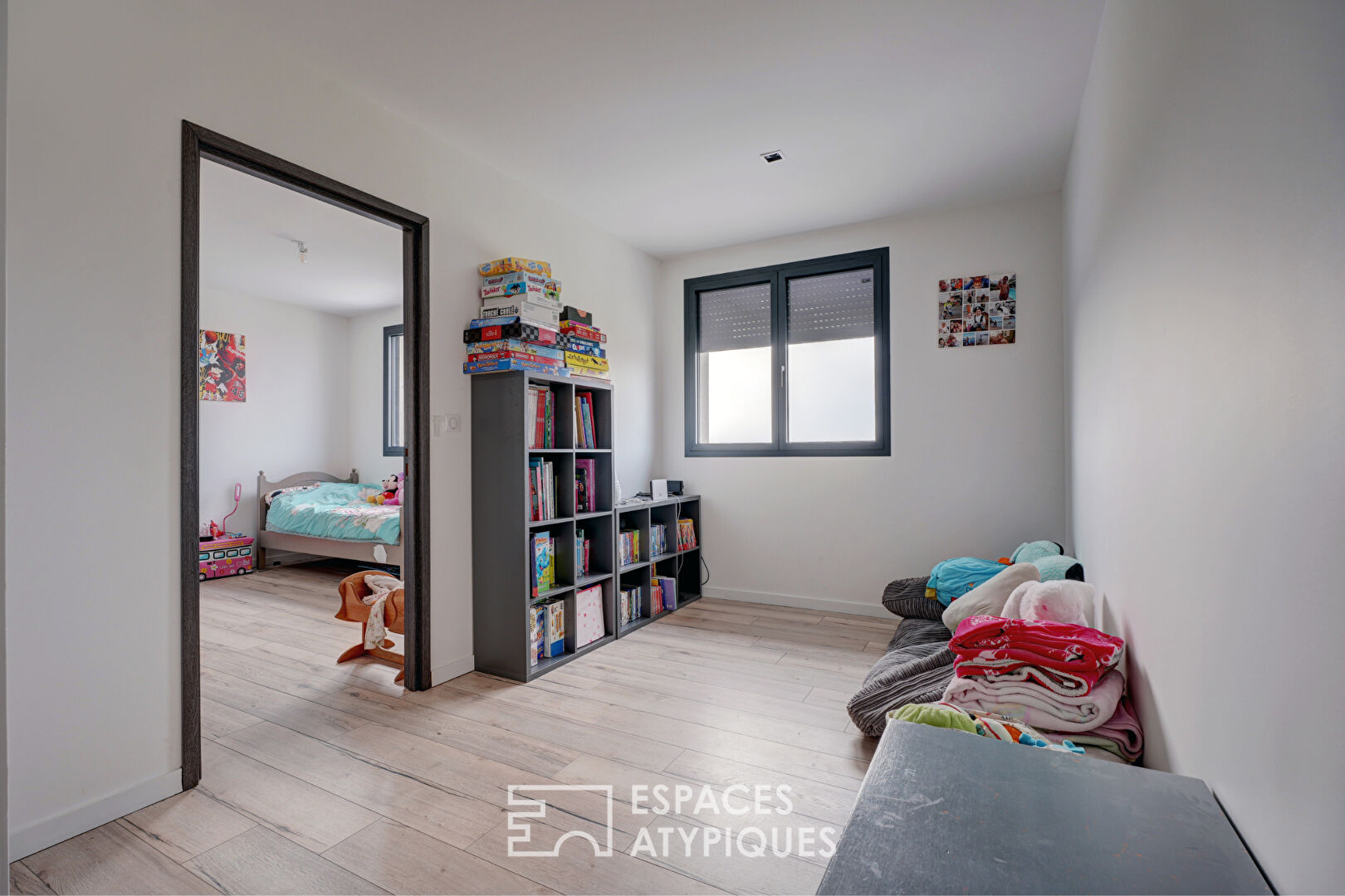 Architecture contemporaine et panorama à 180°