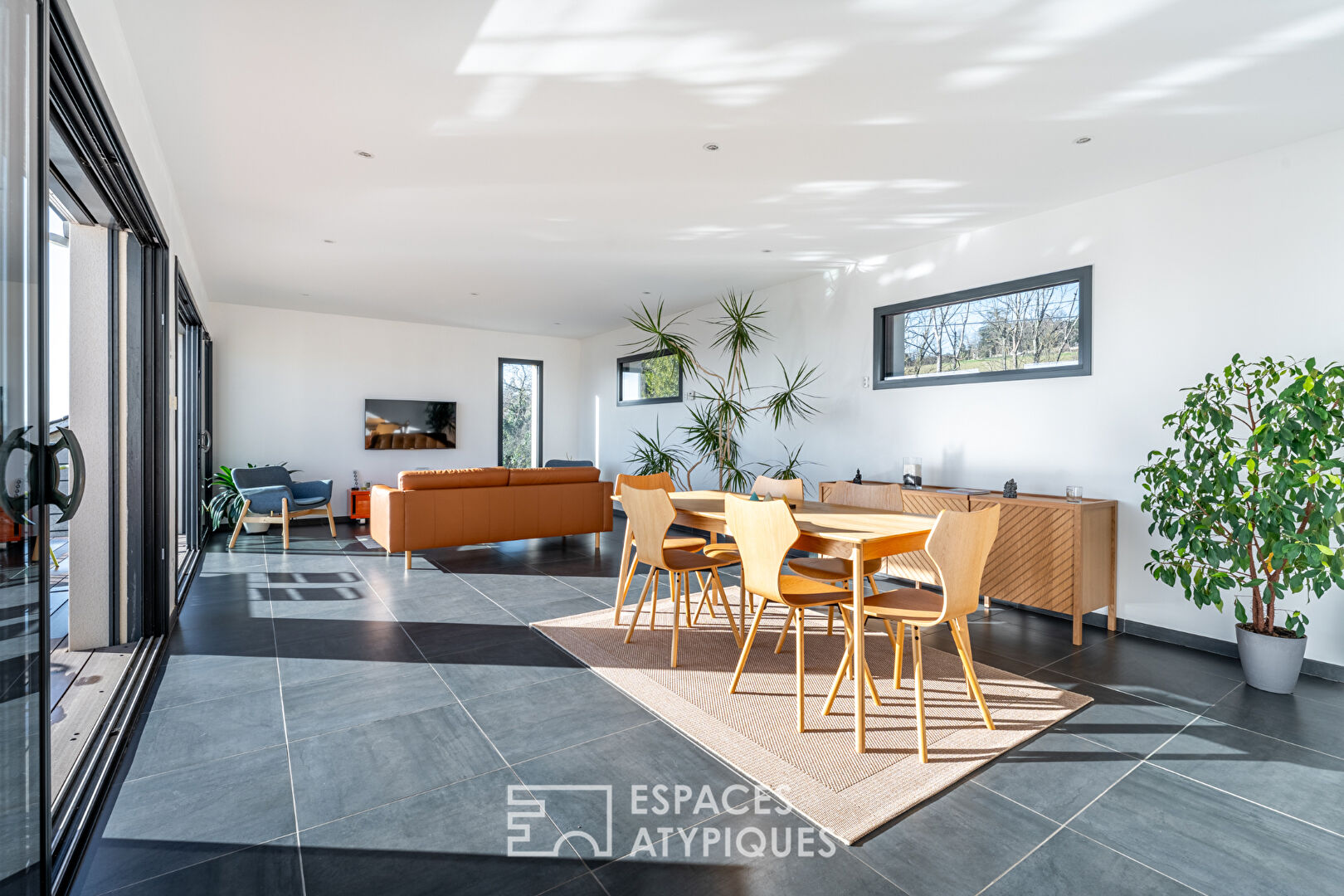 Maison contemporaine avec vue sur le Mont-Blanc