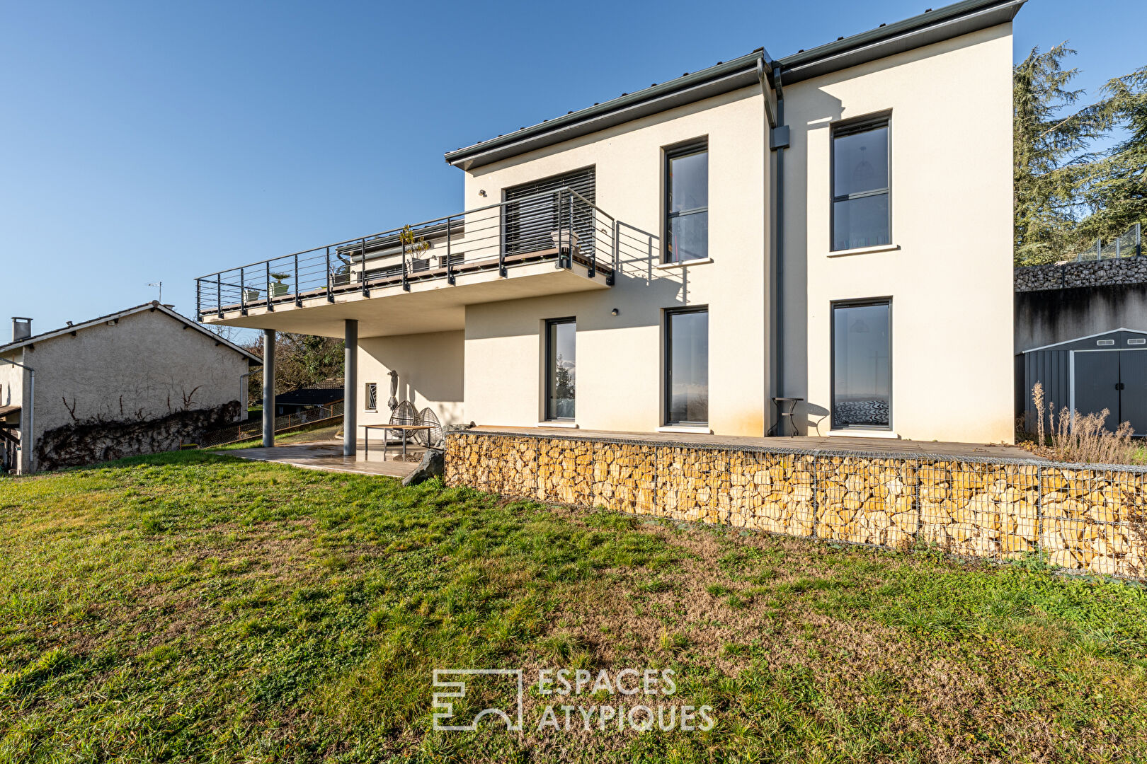 Maison contemporaine avec vue sur le Mont-Blanc