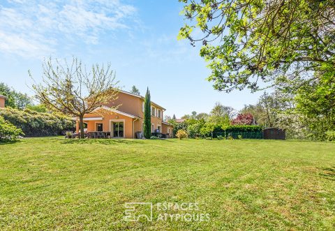 Villa avec piscine et son cour d&rsquo;eau